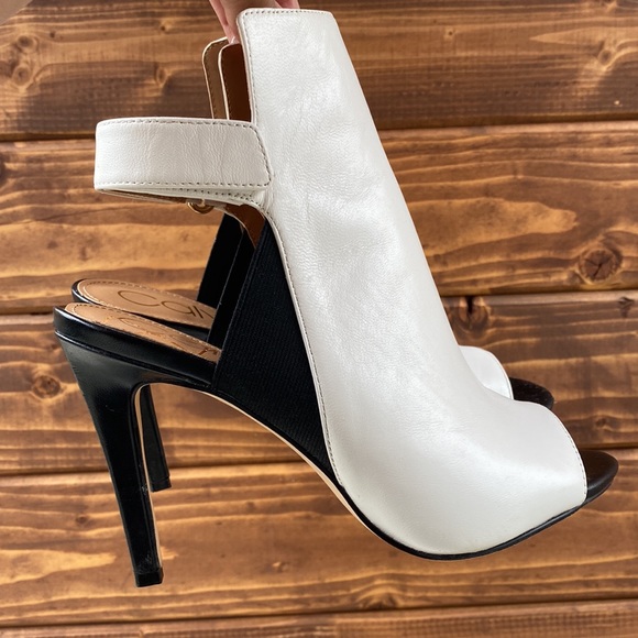 Calvin Klein open toe ankle heels - Picture 3 of 7